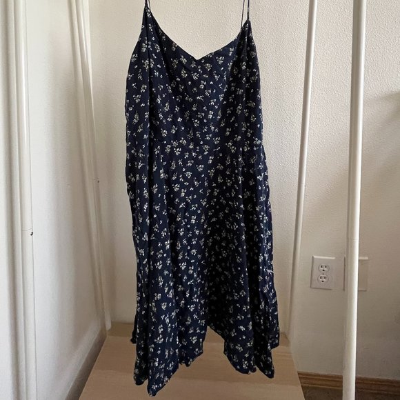Old Navy Dresses & Skirts - Old Navy Blue Floral Sleeveless Dress